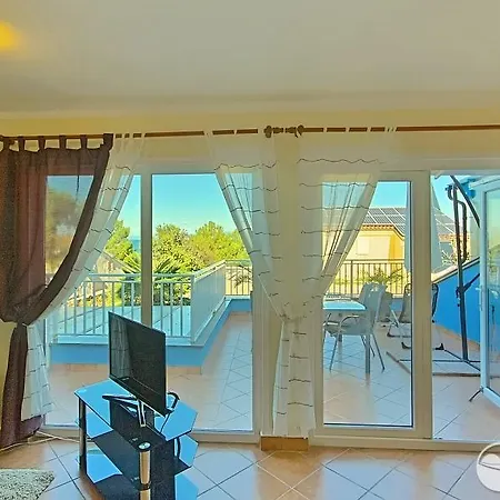Salvore Apartment *